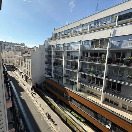 Appartement Cosy, Tour Eiffel & Metro A Pied *